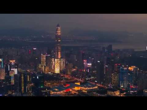 Un drone survole Shenzhen